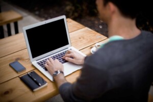 Crafting a Winning Cover Letter and Resume by Leveraged Resume